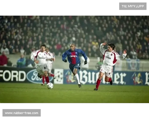 巴黎如何在欧冠经典逆转曼城上演惊天大戏背后的战术与关键因素分析